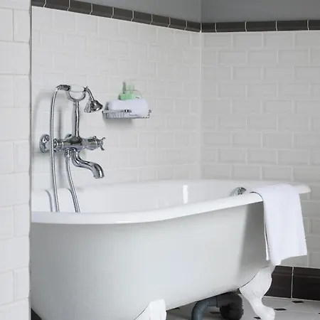 Вилла Sleeps 14 Pool Air Con Wifi Bastide Giraud
